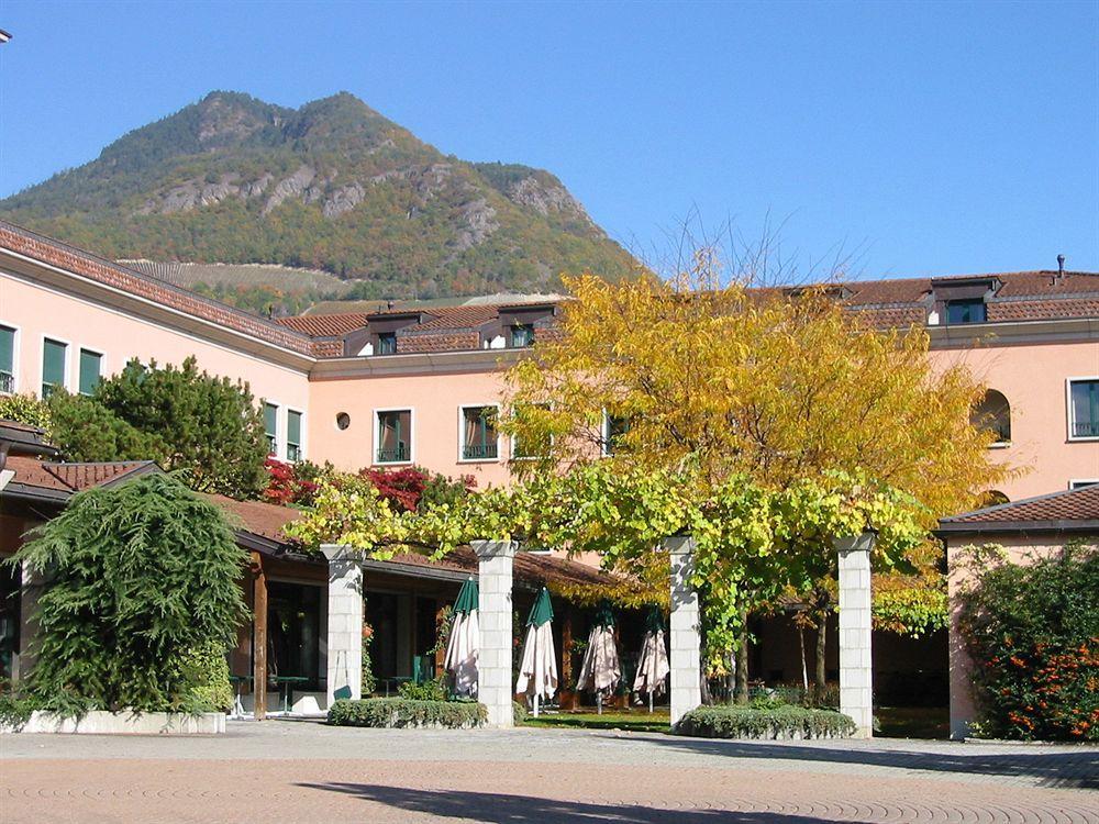 Hotel Des Vignes Saint-Léonard Kültér fotó